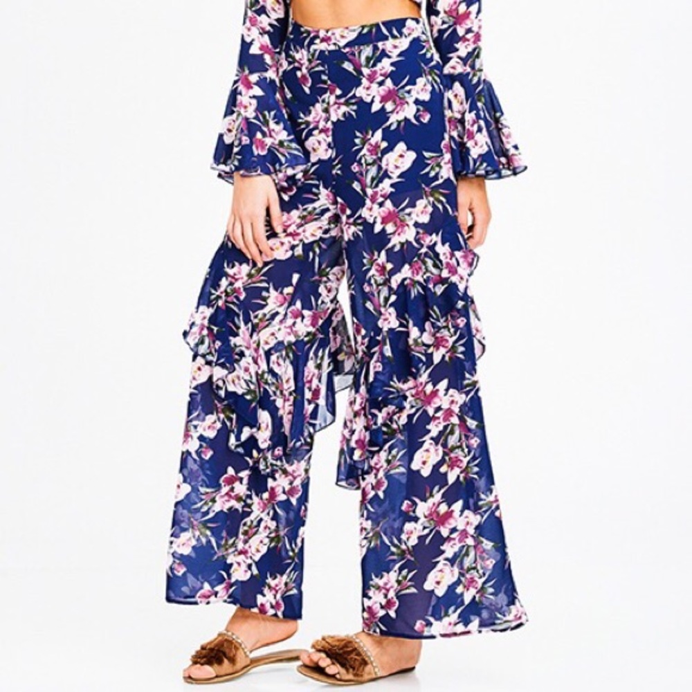 Andrea Set - Picture 6 of 6